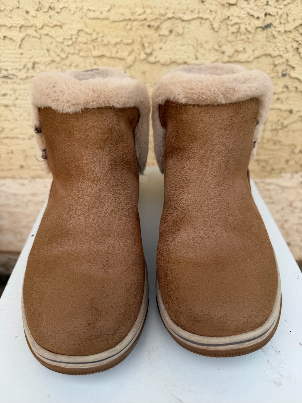 Clarks Cloudsteppers Tan Suede Breeze Fur Lined Ankle Booties Size 5.5M